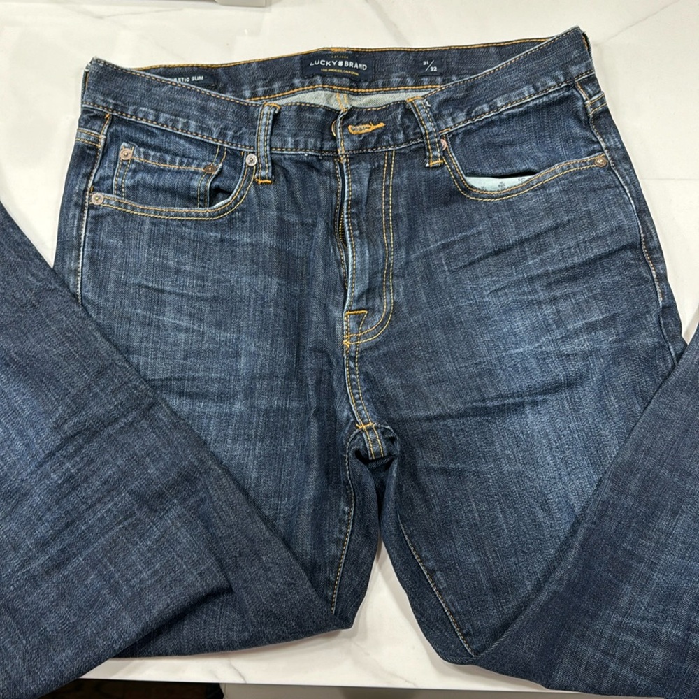 Lucky Brand - Dark Wash Jeans - Athletic Slim Cut